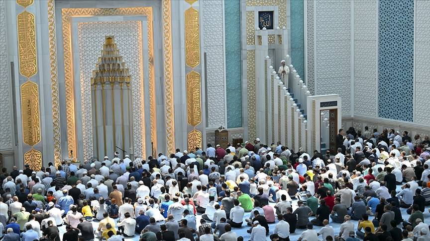 Ailede huzurun sırrı Cuma hutbesinde açıklandı! Diyanet’ten her eve mesaj gibi çağrı: Merhamet ve muhabbet 6